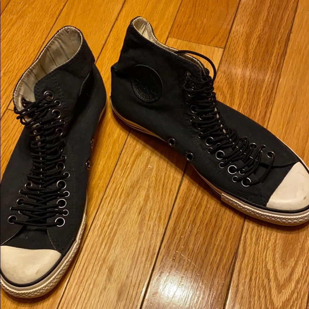 John Varvatos Grunge Converse-bungee laces
